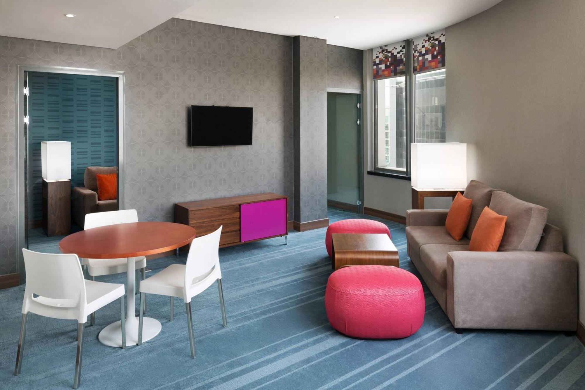 Hotel Aloft 3*