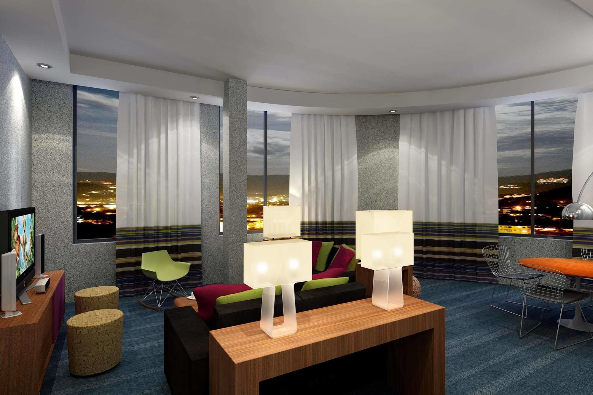 Aloft Hotel 3*